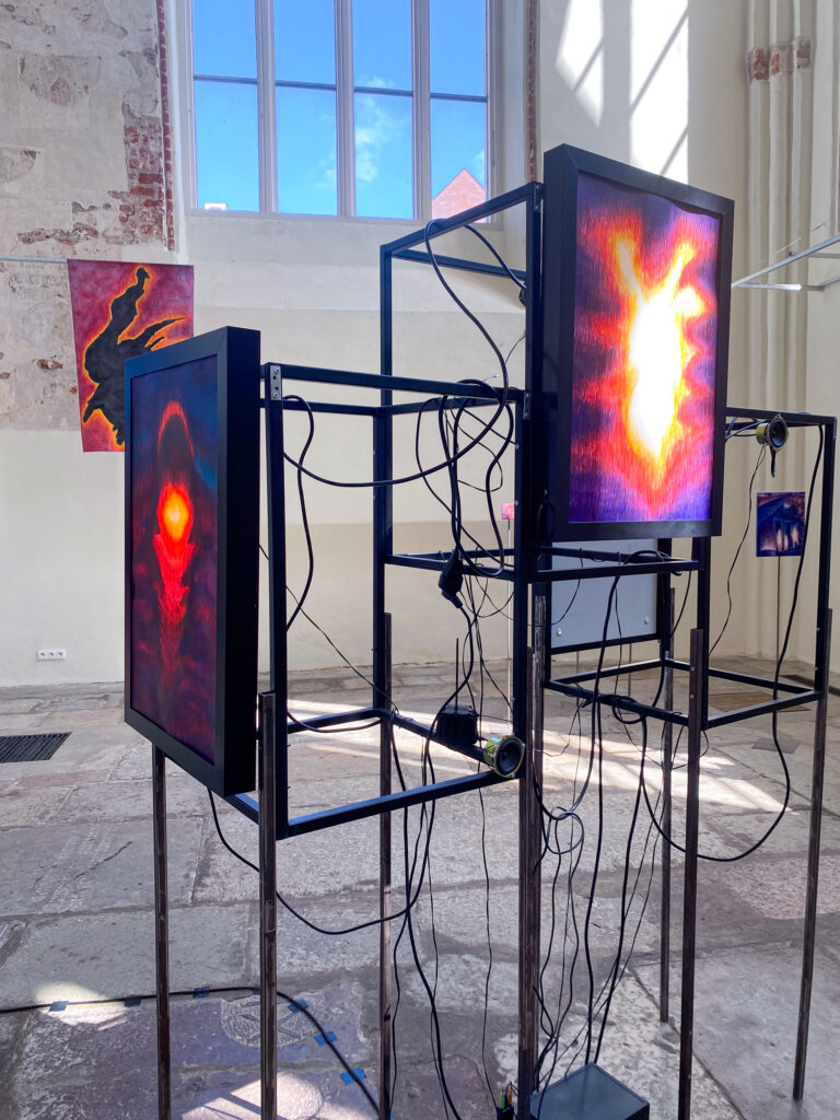 Doesn't End / Installation